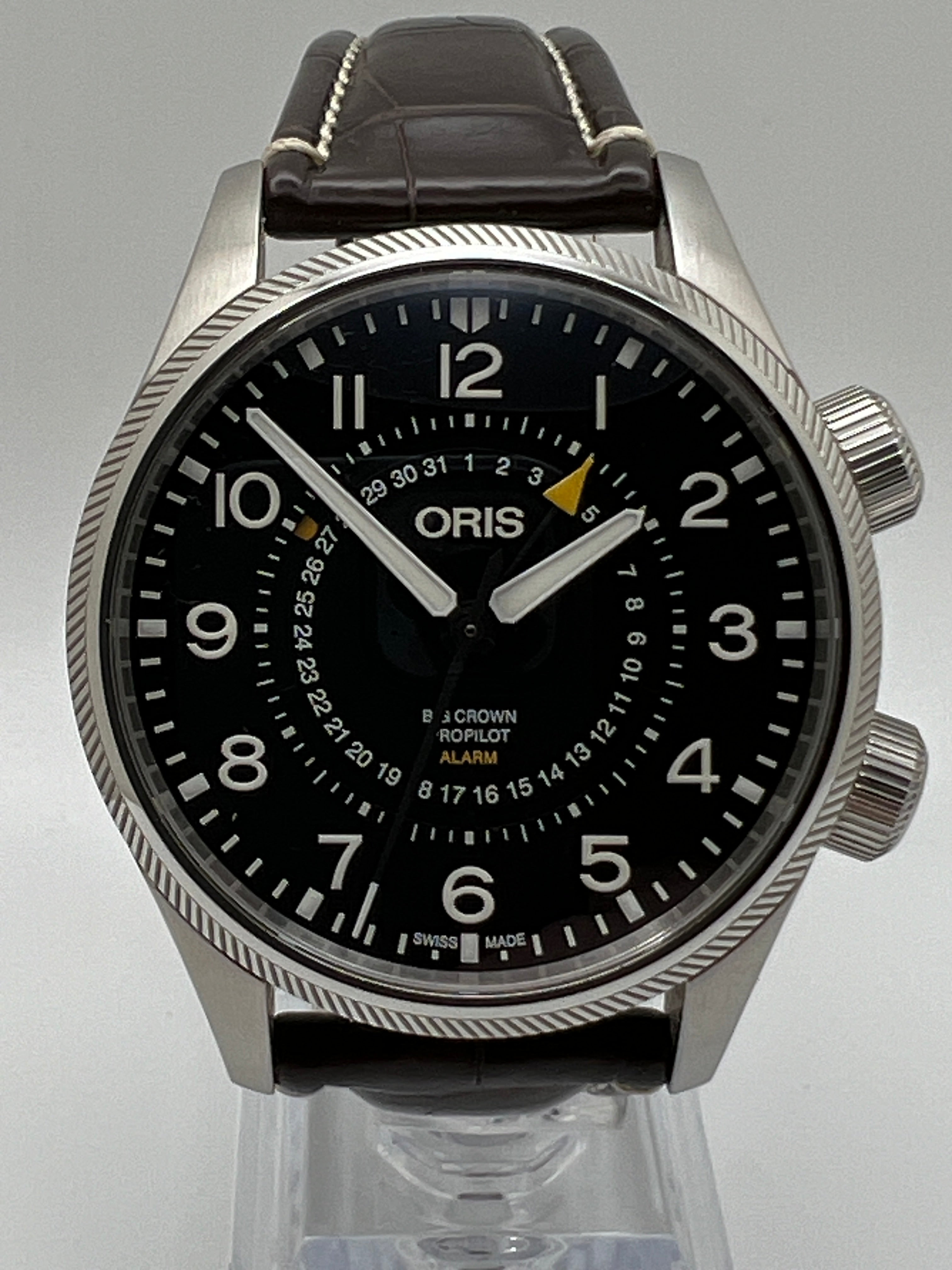 Oris big clearance crown propilot alarm